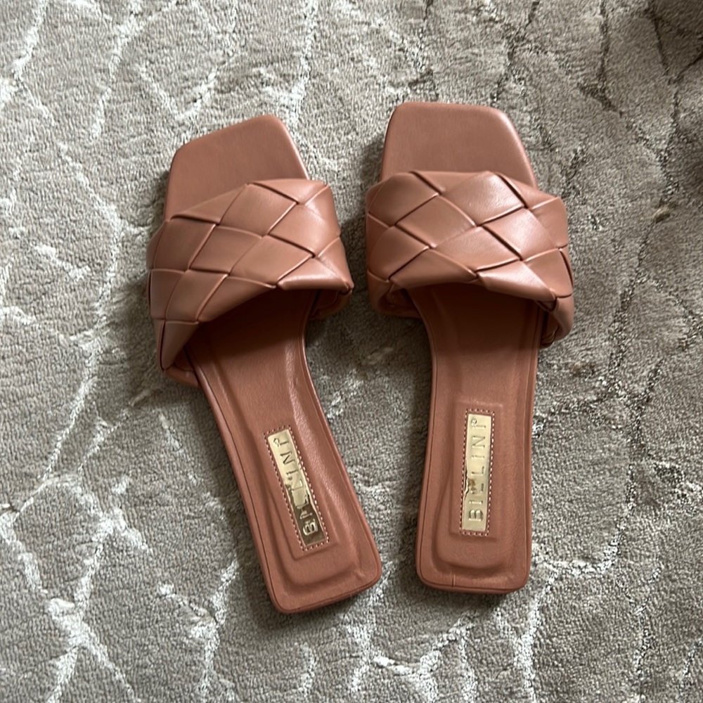 Billini Felix Butterscotch Slides